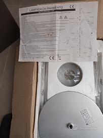 Lampada da pavimento