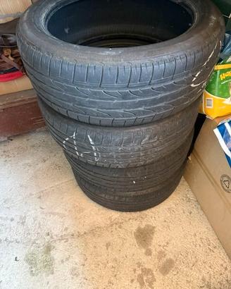 Gomme Bridgestone 235 45 19 Dueler H/P Sport