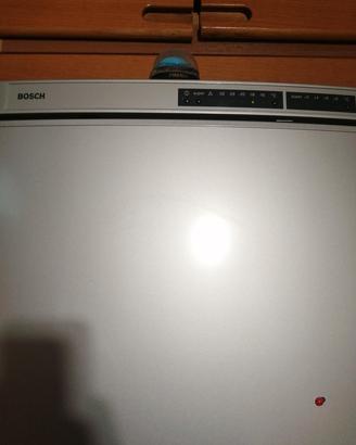 frigo con freezer grigio 