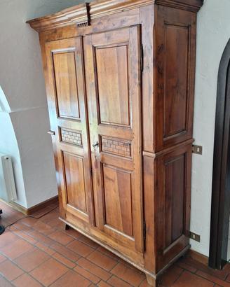 Armadio del '700 lombardo 