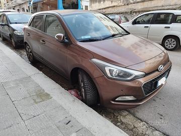 Hyundai 120 (2015)