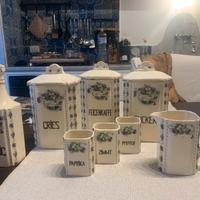 Set barattoli antichi da cucina