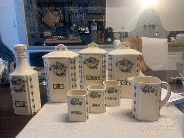 Set barattoli antichi da cucina