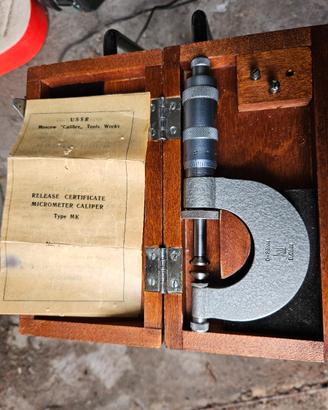 micrometro vintage URSS "calibre"MOSCA 0-25 mm