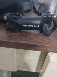 Attacco manubrio mtb