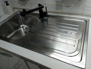 lavello in acciaio escluso rubinetto 