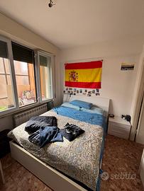 Libera da 1 maggio stanza zona porta a lucca