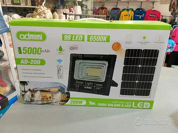 Faro solare led 200 watt