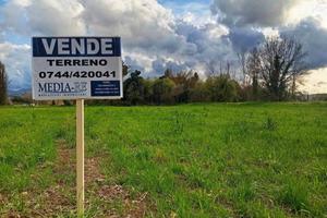 Terreno di 240 m² a Terni
