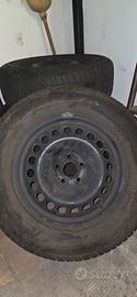 Gomme invernali Good Year 215 65 16 98h