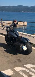 Suzuki intruder 1800. Unica