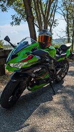 Kawasaki zx4rr 