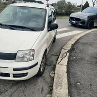 AUTOVETTURA PANDA