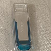Originale San disk Pen drive 128gb NUOVA