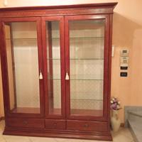 Vetrina / argentiera h2,2 m. Lun.1,91; largh.49 cm