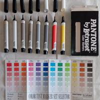 8 pennarelli Pantone