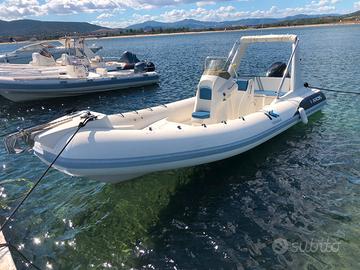 Gommone 7 metri, 200  cavall