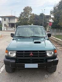 Mitsubishi Pajero 2003