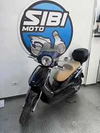Piaggio Beverly 250
