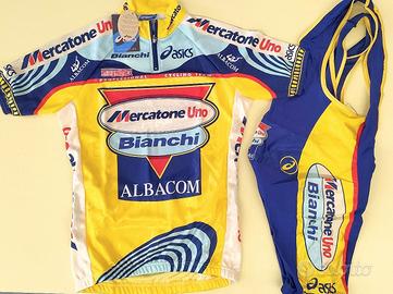 Completo gara ciclismo Mercatone Uno Pantani, S