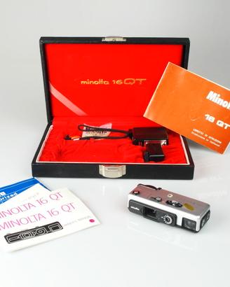 Minolta 16 QT fotocamera spia analogica