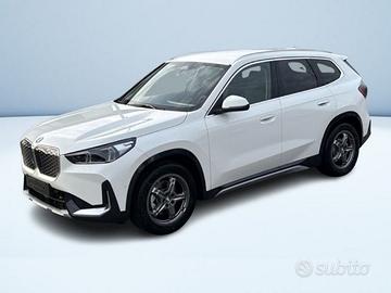 BMW iX1 eDrive20 Special Edition