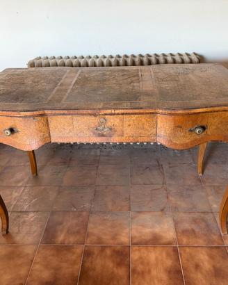 Scrivania stile Luigi XV radica 3 cassetti