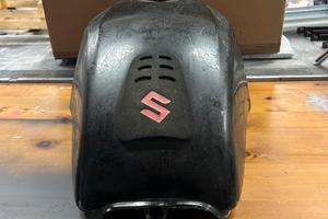 Serbatoio Suzuki GSX750E