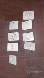 TICINO serie DOMINO per scatola tonda