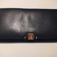 Portafoglio da donna Calvin Klein in pelle nera