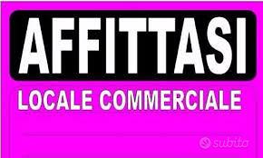 Corte tegge capannone indipendente mq 1.400