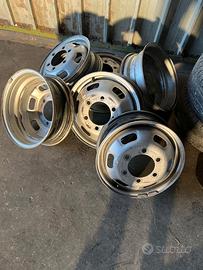 Furgone Iveco Daily - 6 cerchi