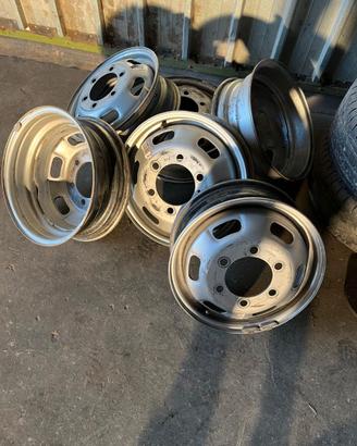 Furgone Iveco Daily - 6 cerchi