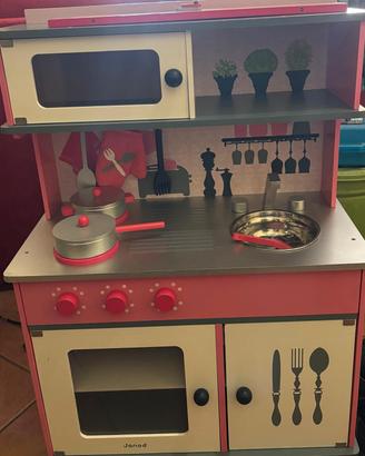 Cucina giocattolo