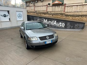 Volkswagen Passat 1.9 TDI/130 CV cat Highline