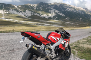Yamaha r1 2001