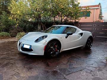 Alfa 4C Launch Edition 