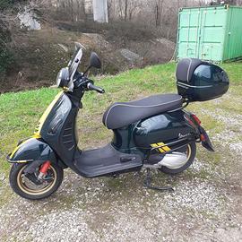 Piaggio VESPA GTS 300 Super Sport