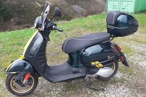 Piaggio VESPA GTS 300 Super Sport