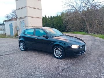 alfa 147 1.6 benz+ metano