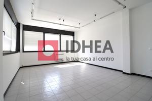 UFFICIO DA INVESTIMENTO- PIAZZA ALDO MORO RIF:UV48