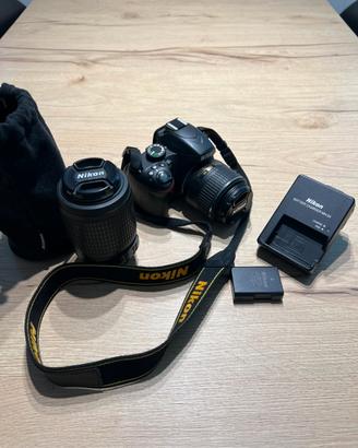 NIKON D3200 con obiettivi