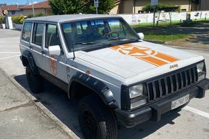 Jeep XJ  cherokee 4L