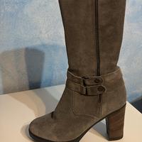 STIVALI XTI GRIGIO IN CAMOSCIO