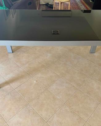 tavolo calligaris in cristallo scuro allungabile