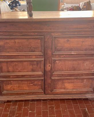 Antica credenza Toscana