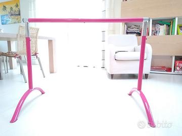 Sbarra danza classica bambina