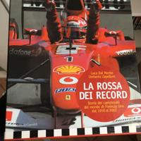 La rossa dei record. La rossa e w le altre