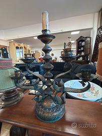 Candelabro antico in ferro