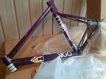 telaio marca cinelli viola